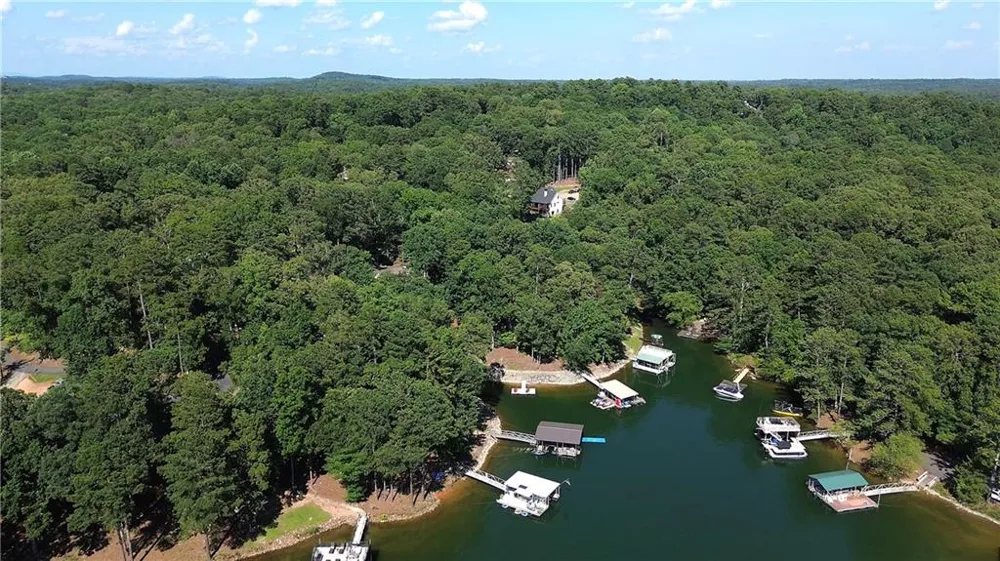 40 Oriole Drive SE White, GA 30184