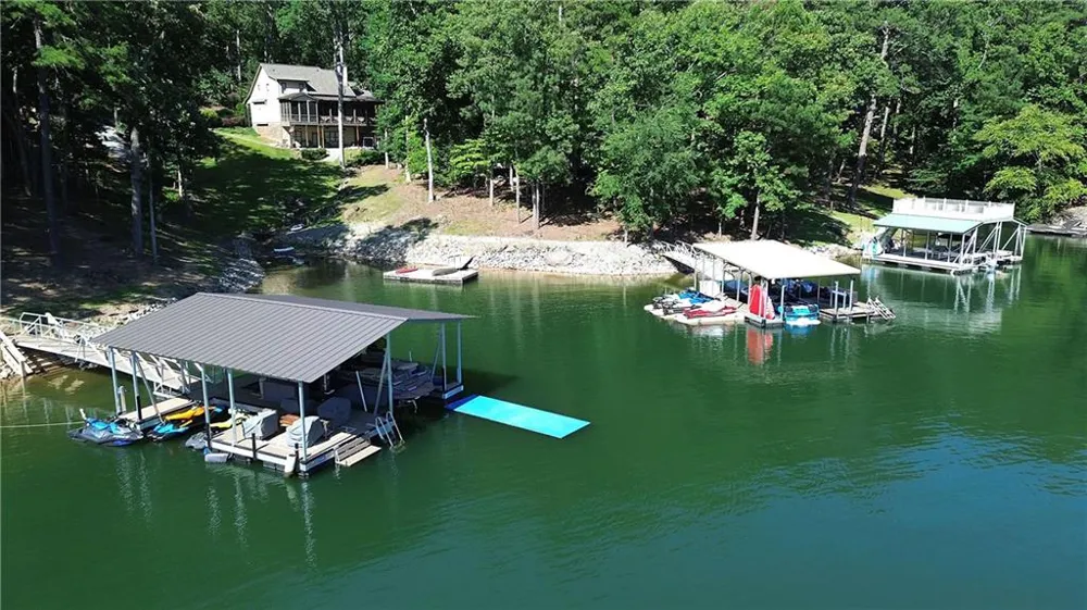 40 Oriole Drive SE White, GA 30184