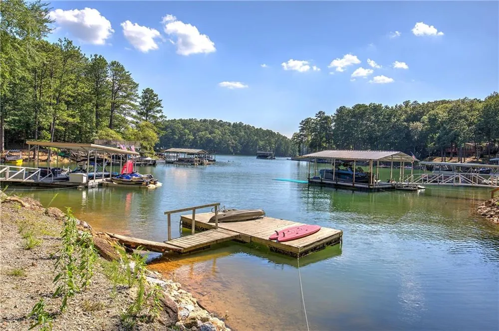 40 Oriole Drive SE White, GA 30184