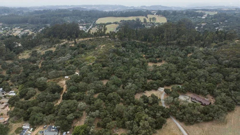 Valle Pacifico Road Salinas, CA 93907