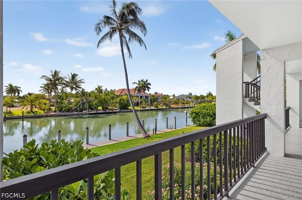 Tennisplace Court #E22 Sanibel, FL 33957