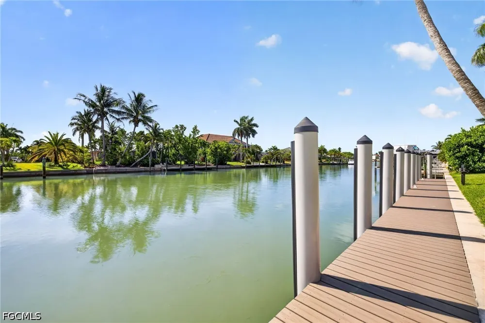 Tennisplace Court #E22 Sanibel, FL 33957