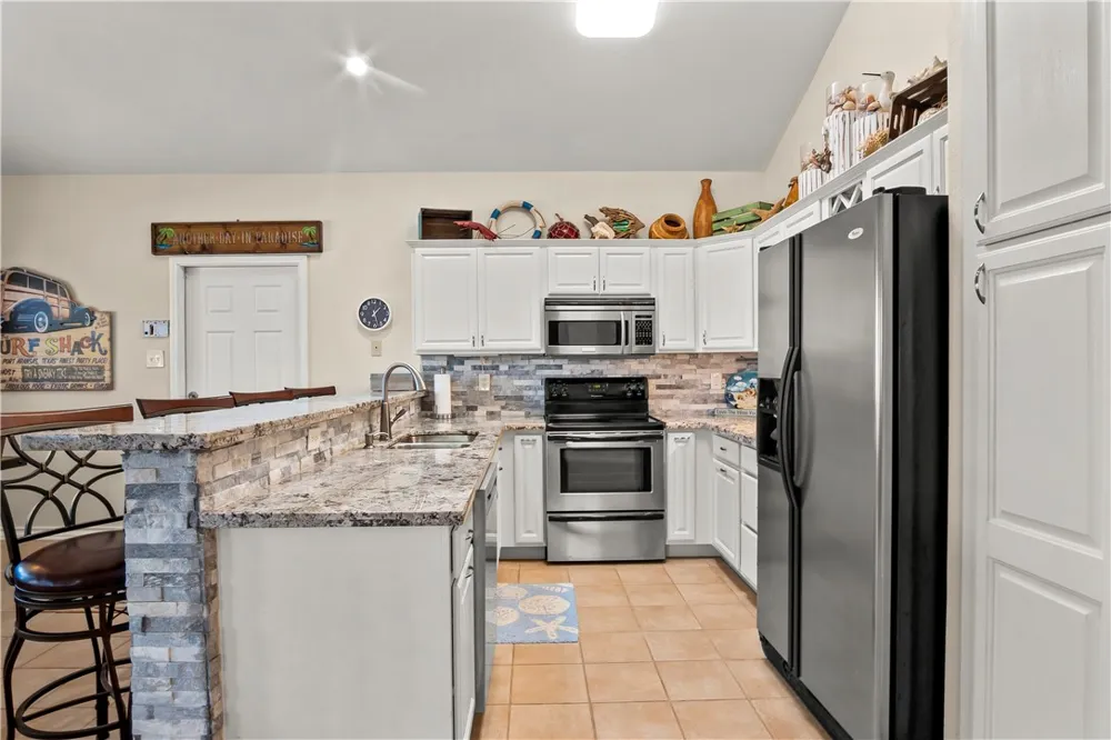 627 Sandy Lane Port Aransas, TX 78373