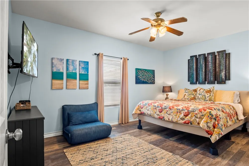 627 Sandy Lane Port Aransas, TX 78373
