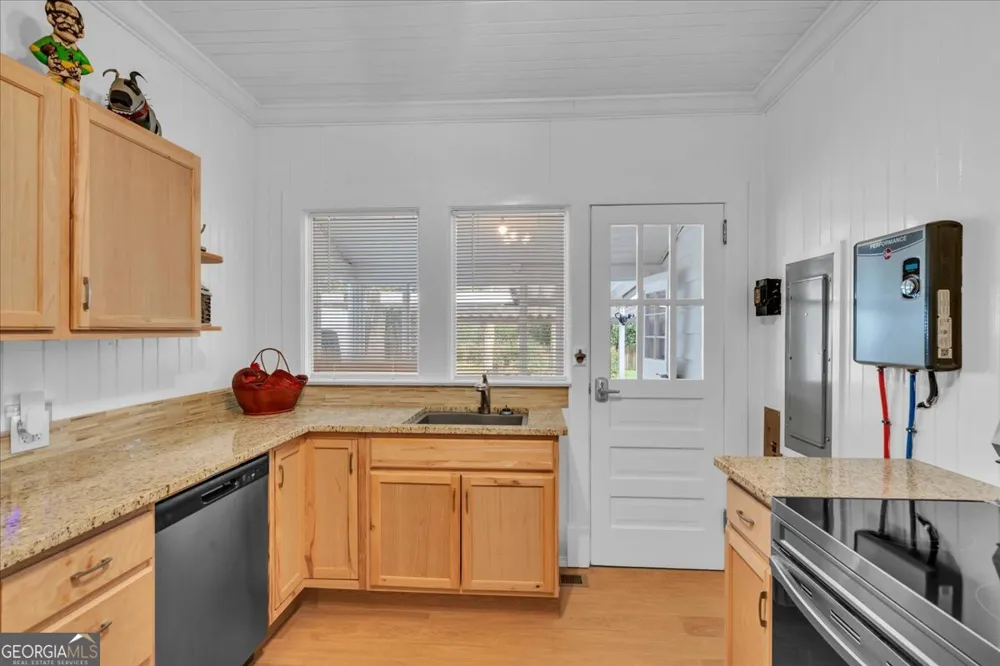 425 S 3rd ST Vienna, GA 31092