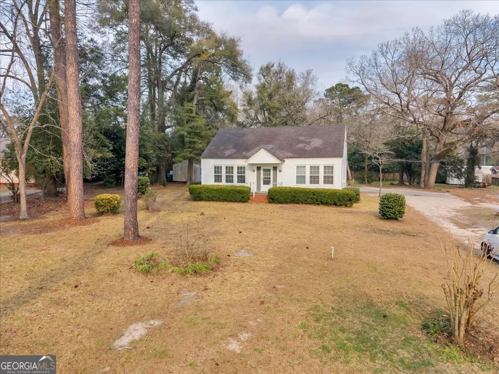425 S 3rd ST Vienna, GA 31092