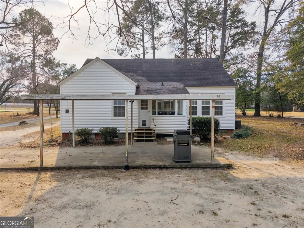 425 S 3rd ST Vienna, GA 31092
