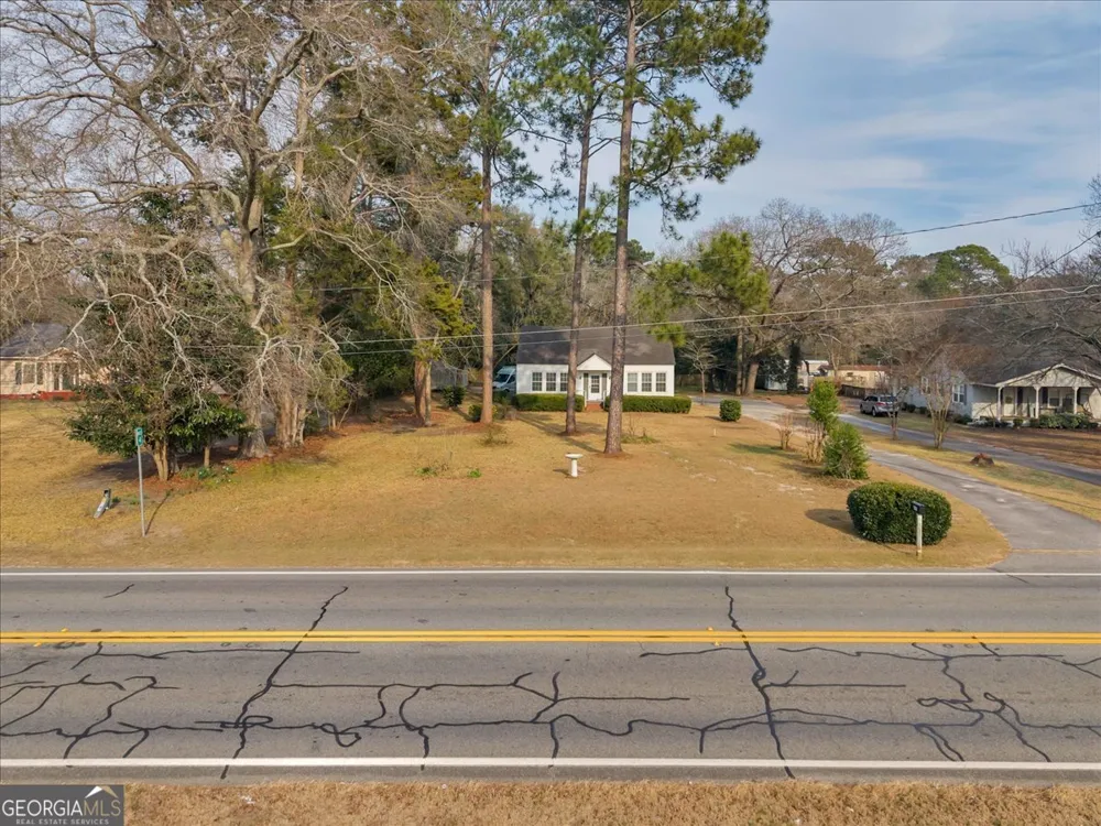 425 S 3rd ST Vienna, GA 31092