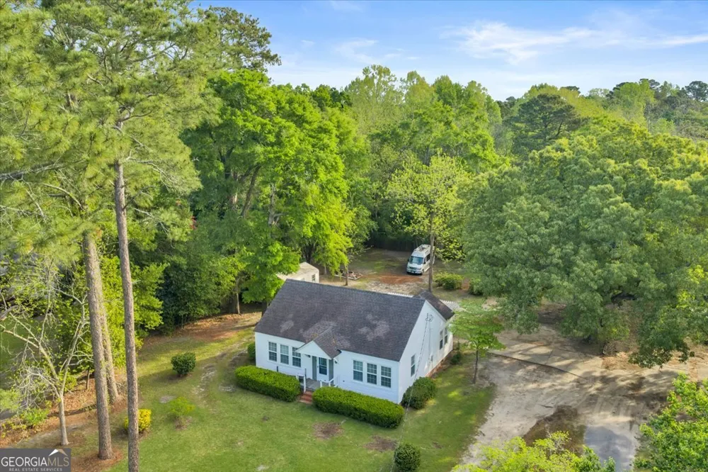 425 S 3rd ST Vienna, GA 31092