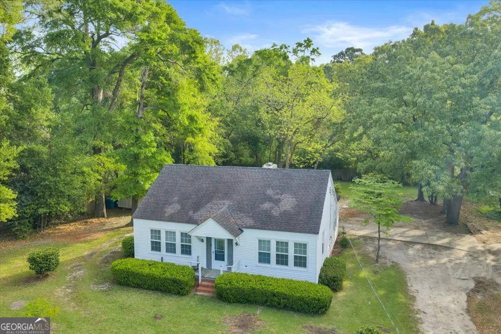 425 S 3rd ST Vienna, GA 31092