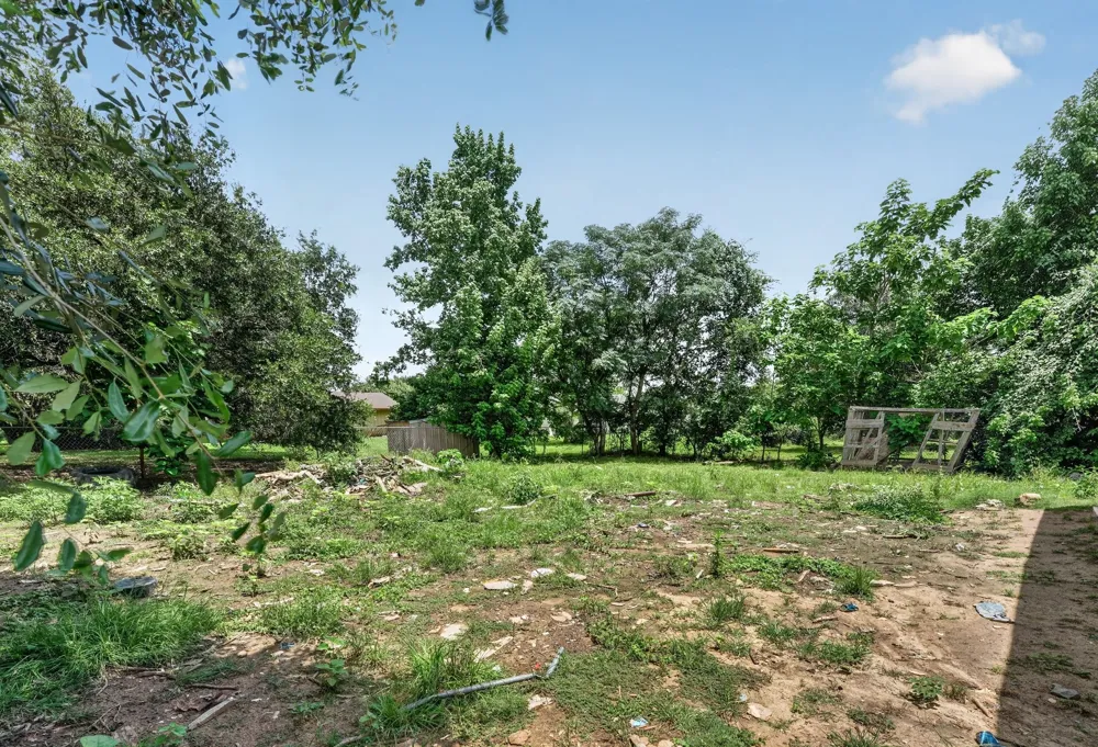 908 Yegua Drive Lexington, TX 78947