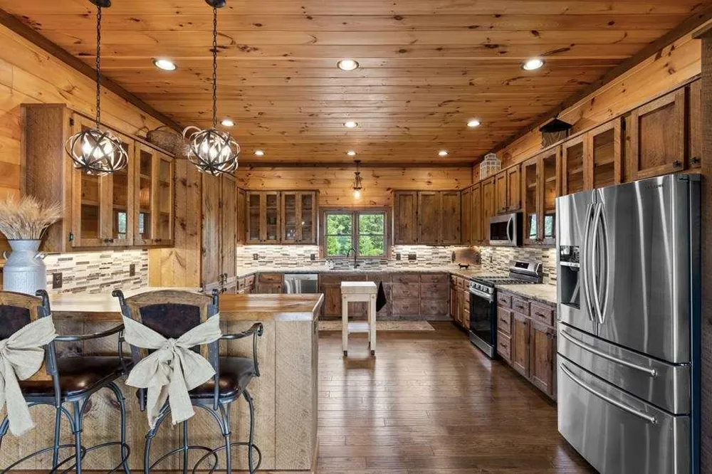 9 Kensington Drive Mineral Bluff, GA 30559