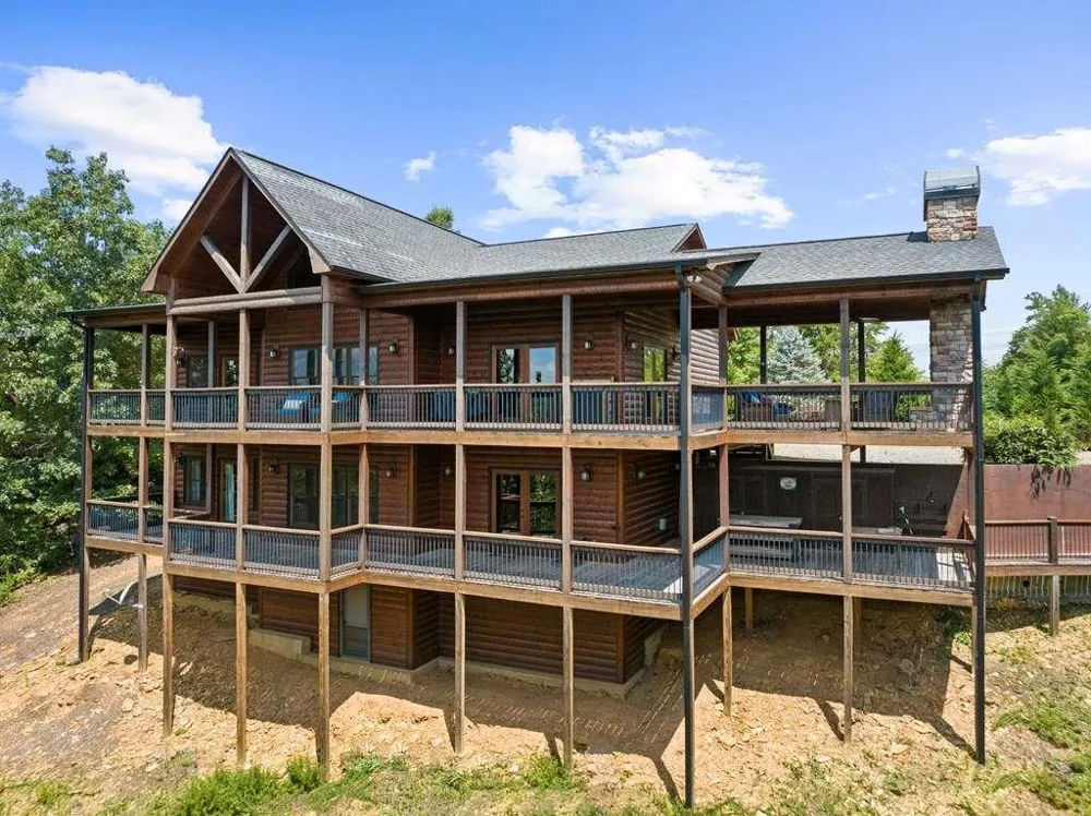 9 Kensington Drive Mineral Bluff, GA 30559