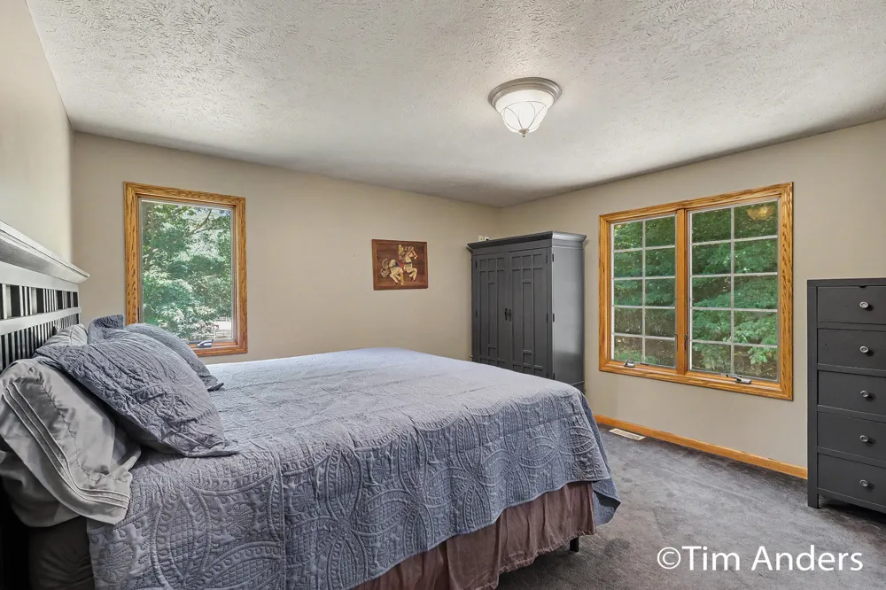 3455 Northkent Pine Drive Kent City, MI 49330