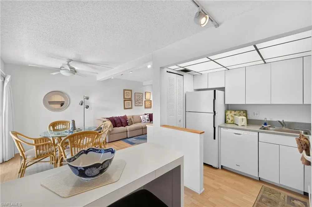 1250 Tennisplace Court #E22 Sanibel, FL 33957