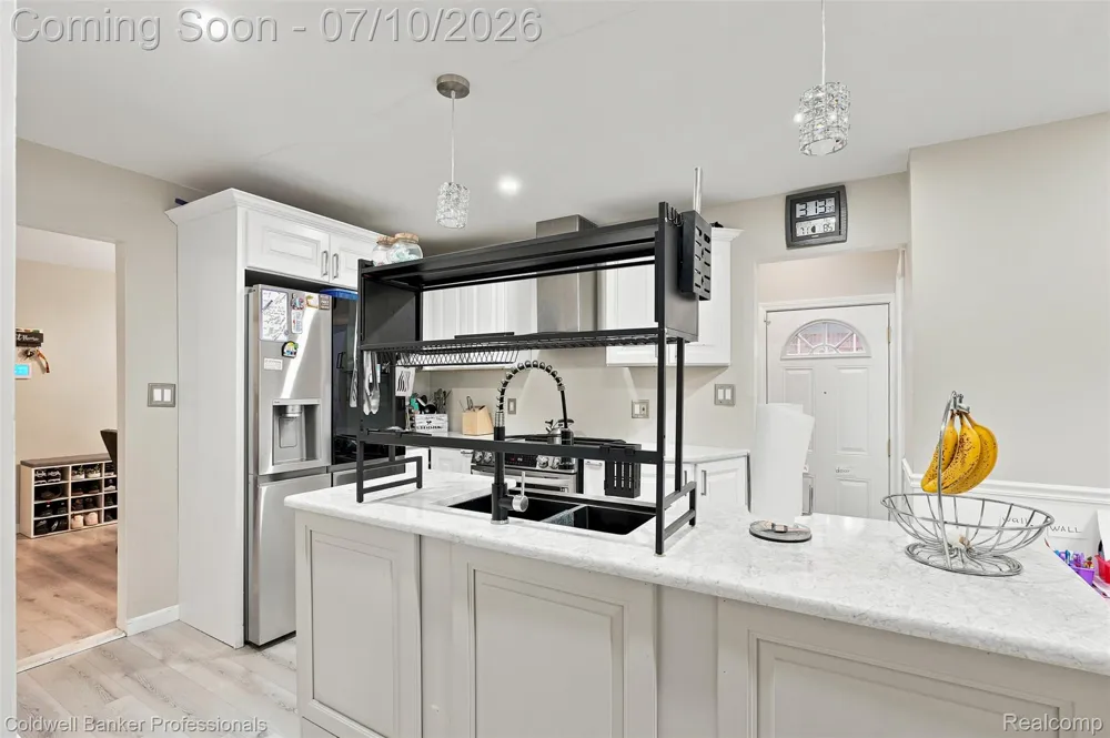 23821 Manistee Street Oak Park City, MI 48237
