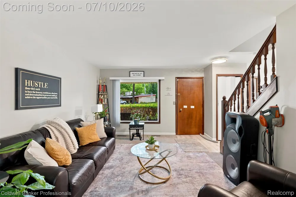 23821 Manistee Street Oak Park City, MI 48237