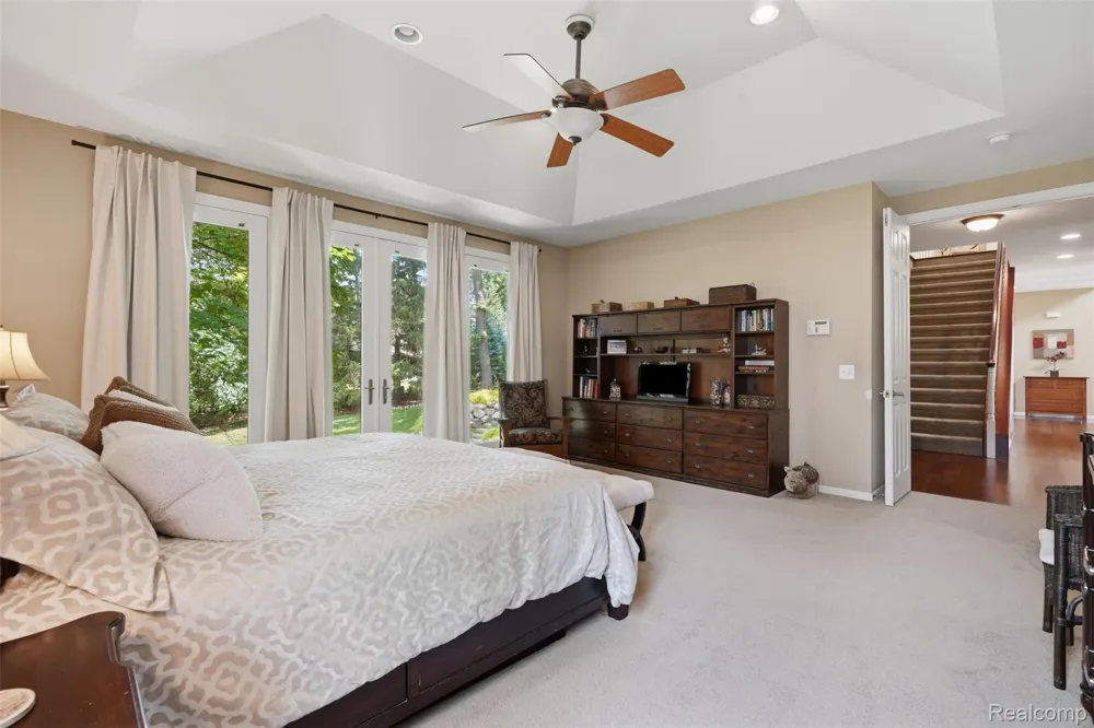 5110 Kitson Lane West Bloomfield Charter Township, MI 48324