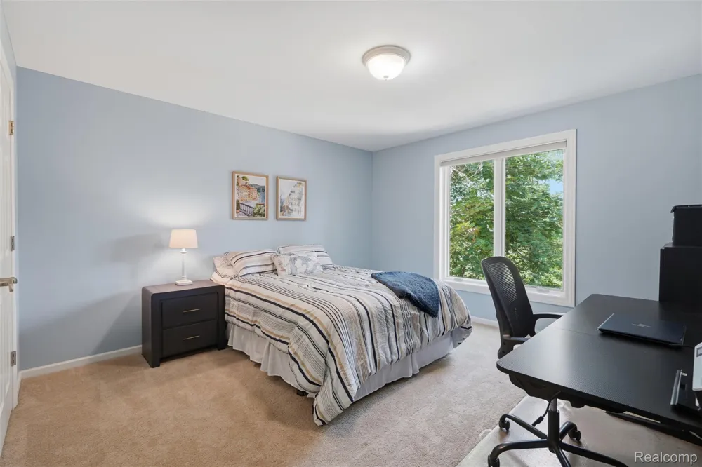 5110 Kitson Lane West Bloomfield Charter Township, MI 48324