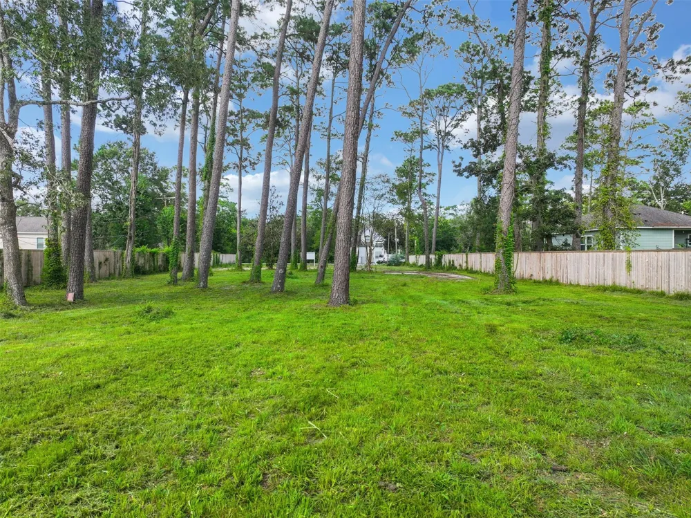 3219 Oak Drive Dickinson, TX 77539