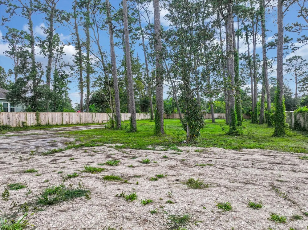 3219 Oak Drive Dickinson, TX 77539
