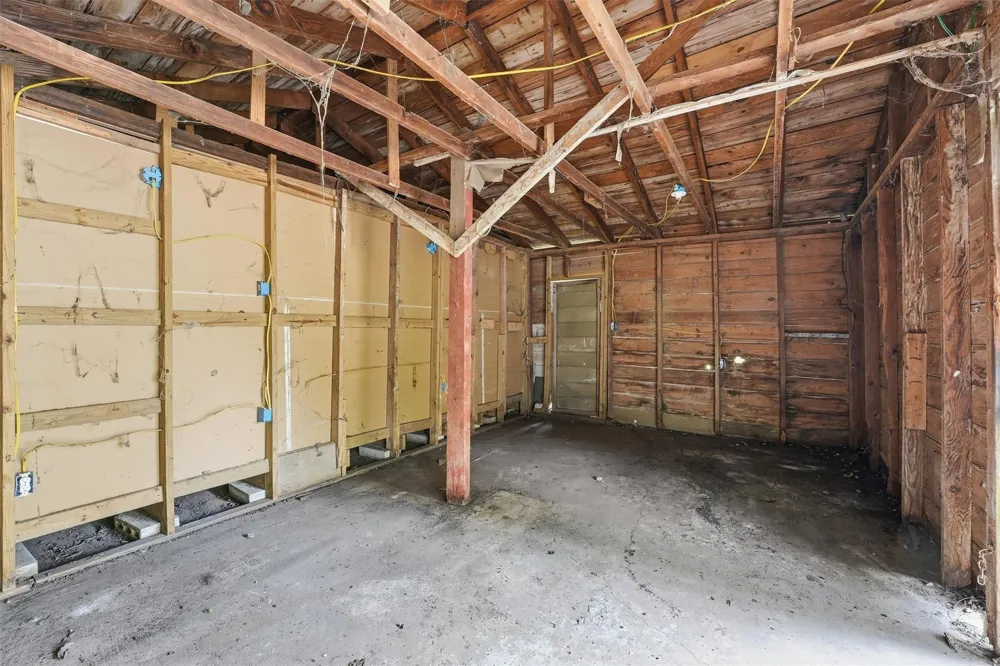 2422 Chapis Street Houston, TX 77093
