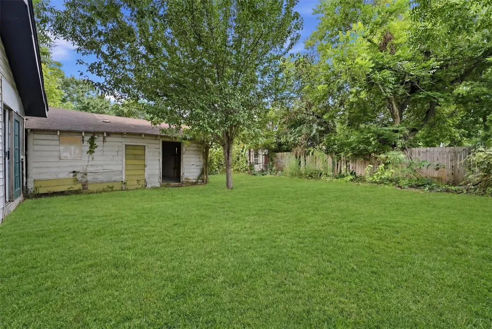 2422 Chapis Street Houston, TX 77093