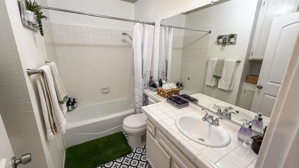 49272 Wayne Street Indio, CA 92201