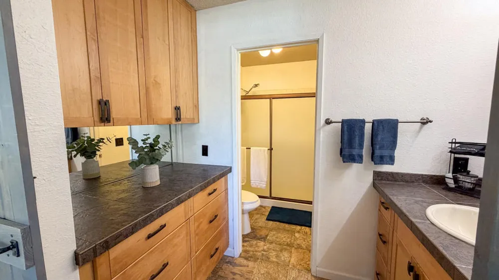 49272 Wayne Street Indio, CA 92201
