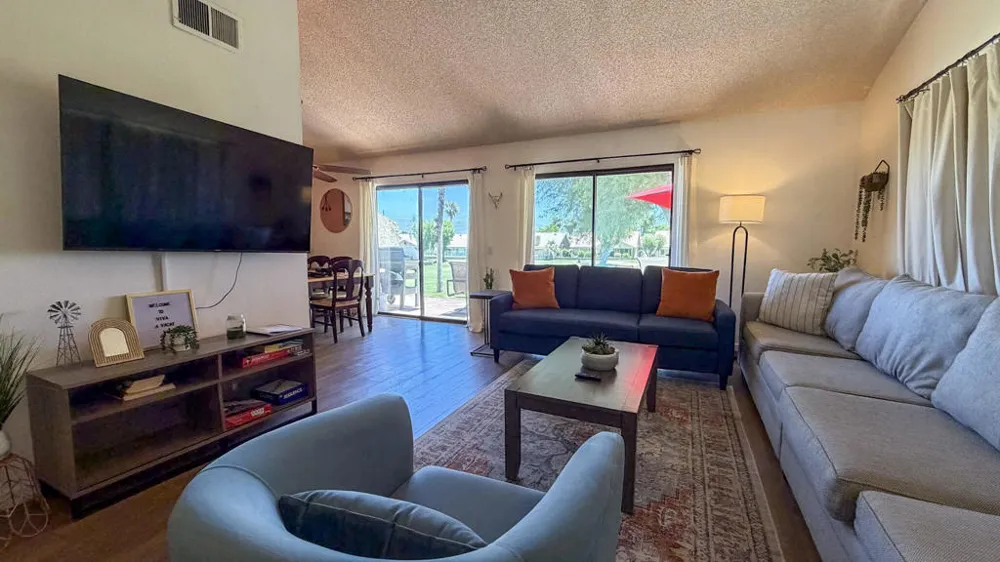 49272 Wayne Street Indio, CA 92201