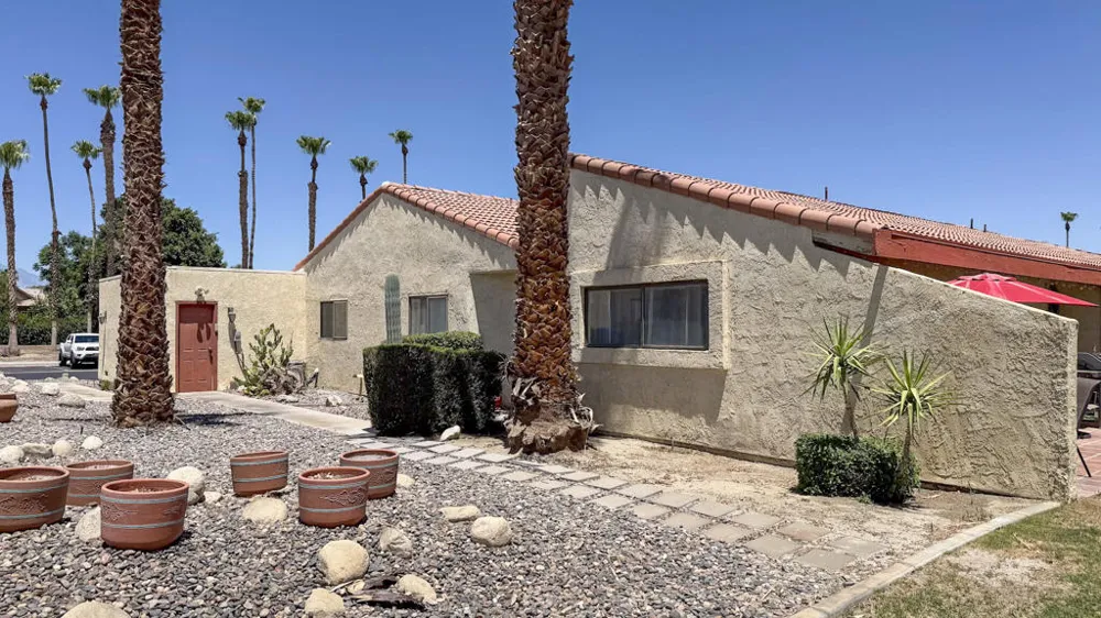 49272 Wayne Street Indio, CA 92201