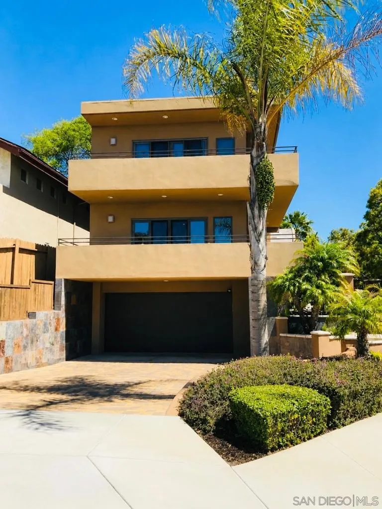 13801 Mercado Dr Del Mar, CA 92014