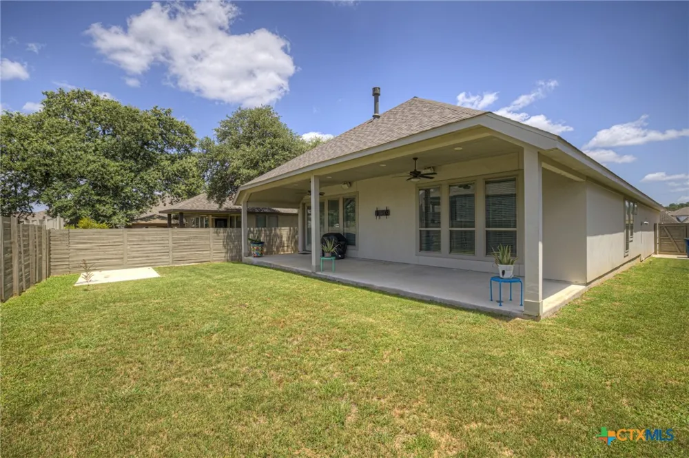415 Bridle Trail New Braunfels, TX 78132