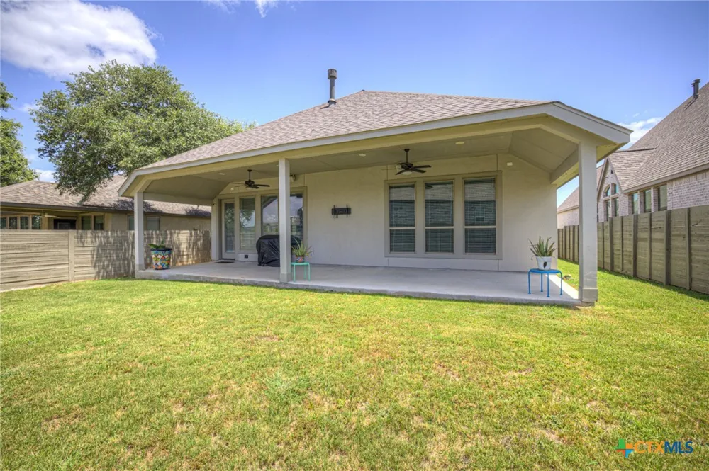 415 Bridle Trail New Braunfels, TX 78132