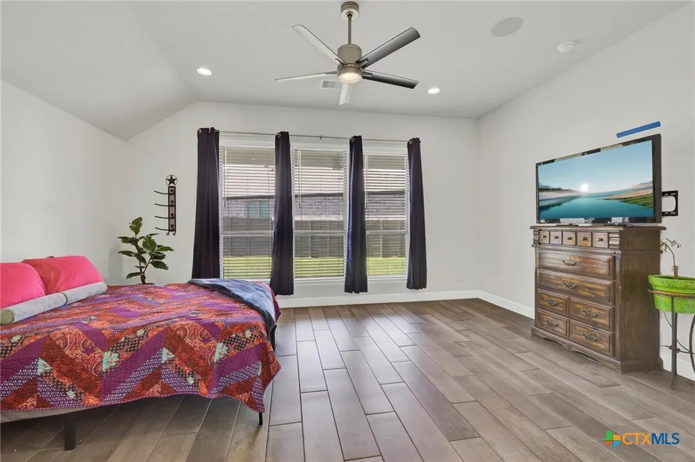 415 Bridle Trail New Braunfels, TX 78132