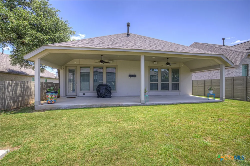 415 Bridle Trail New Braunfels, TX 78132