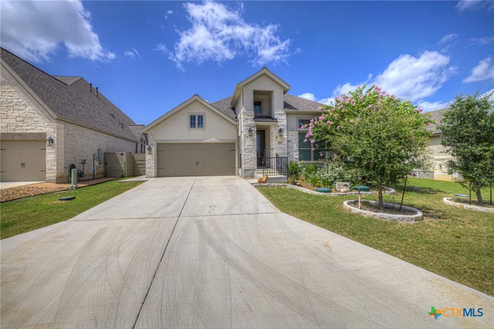 415 Bridle Trail New Braunfels, TX 78132