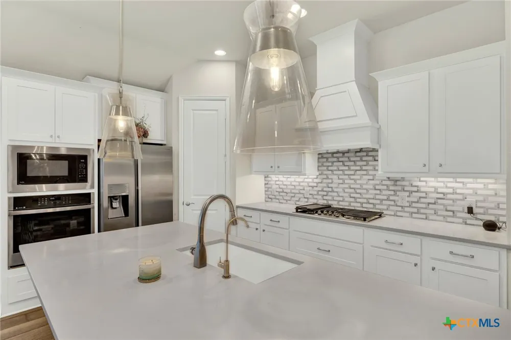 415 Bridle Trail New Braunfels, TX 78132