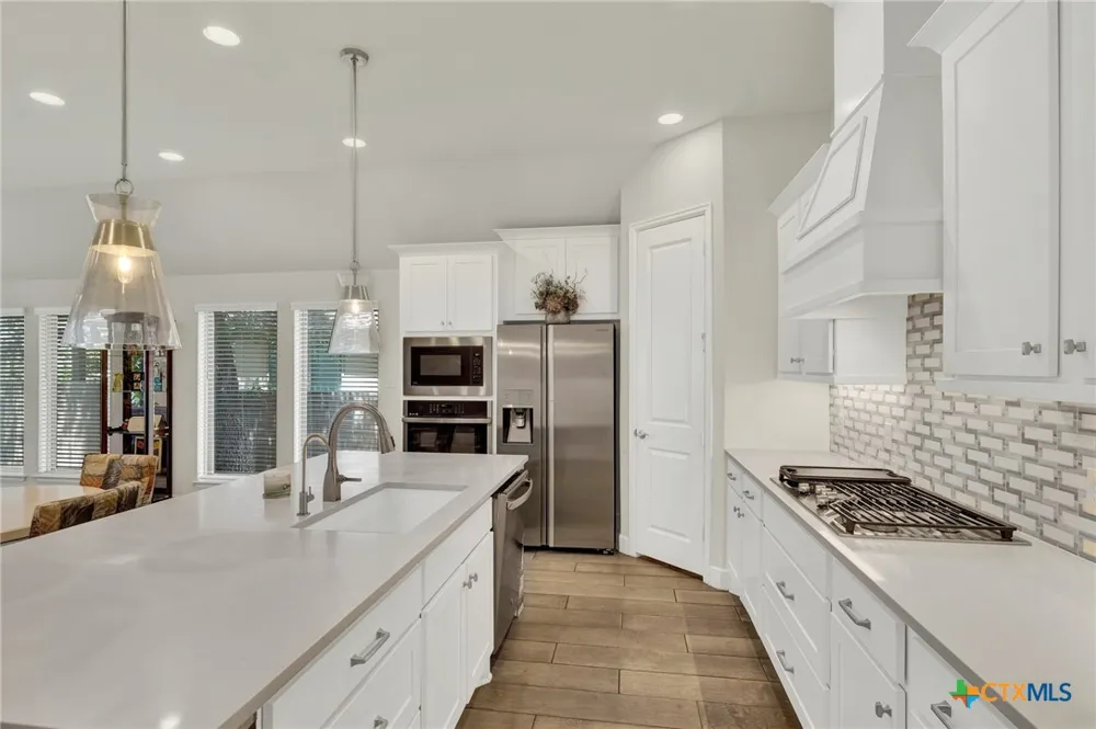 415 Bridle Trail New Braunfels, TX 78132
