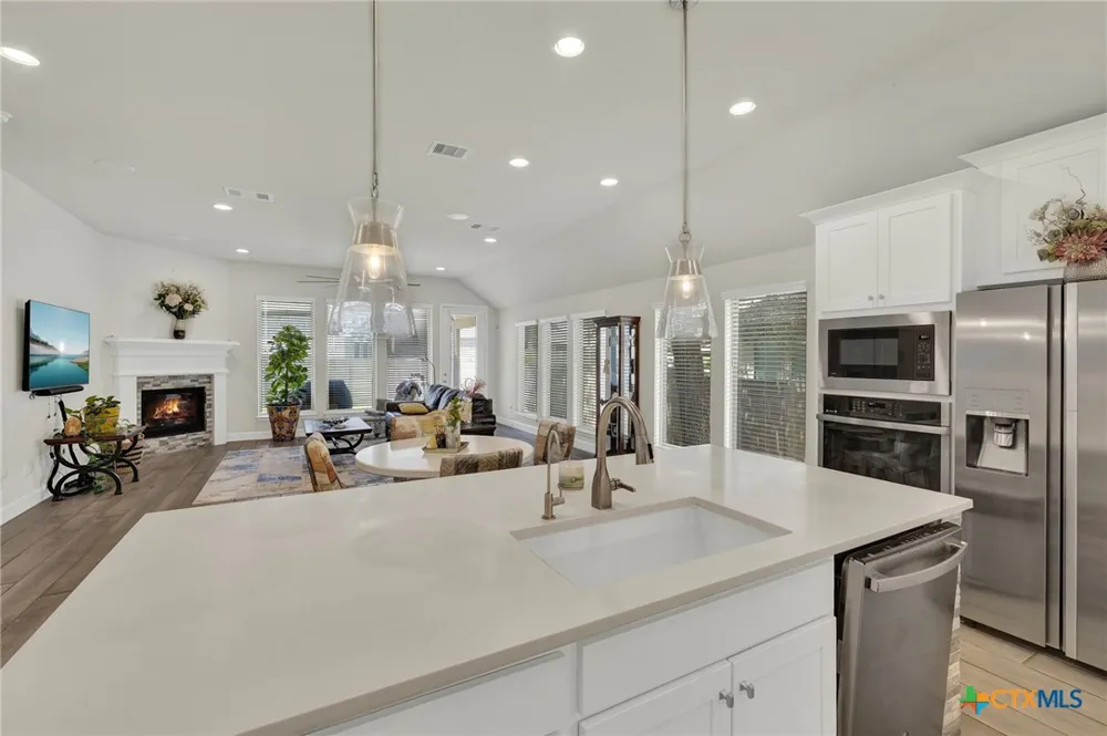 415 Bridle Trail New Braunfels, TX 78132