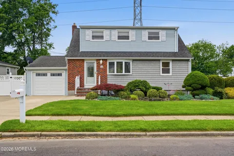 24 Deerwood Avenue
