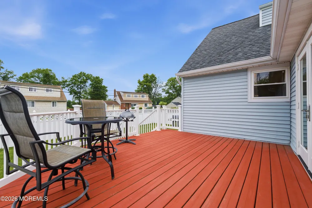 24 Deerwood Avenue Edison, NJ 08817