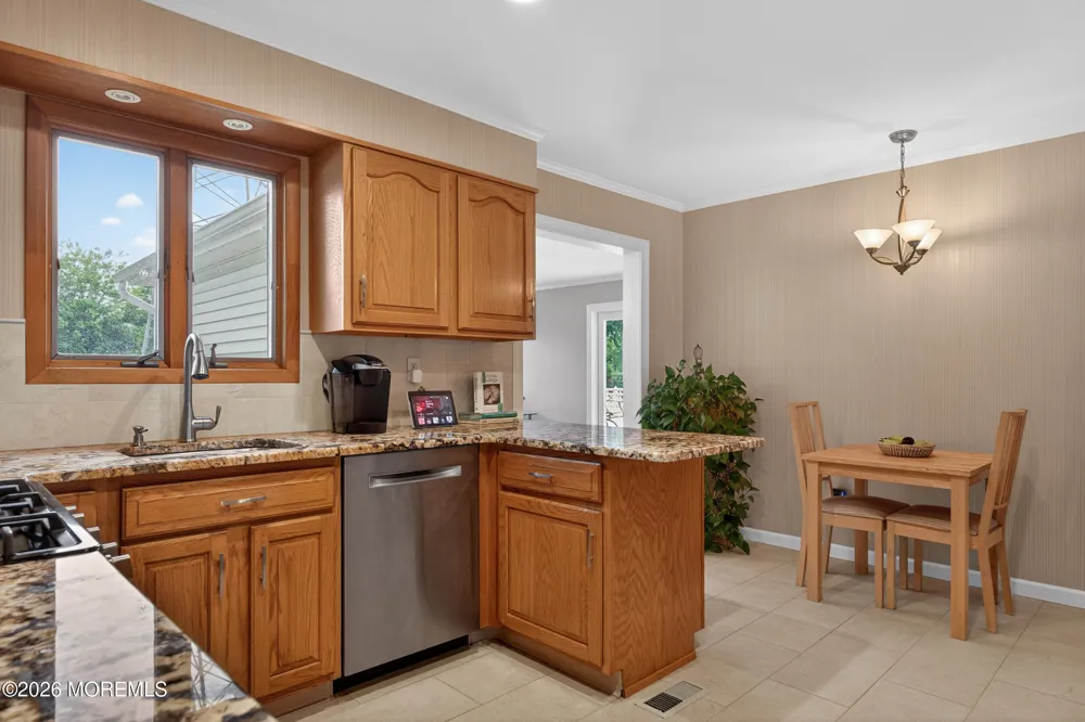 24 Deerwood Avenue Edison, NJ 08817