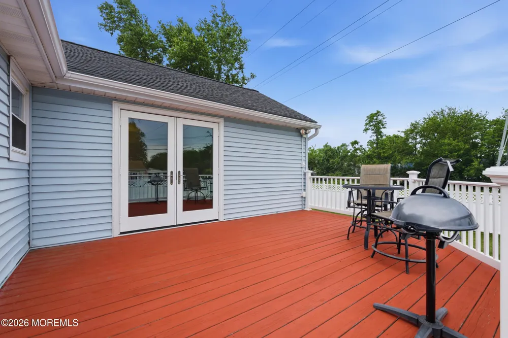 24 Deerwood Avenue Edison, NJ 08817