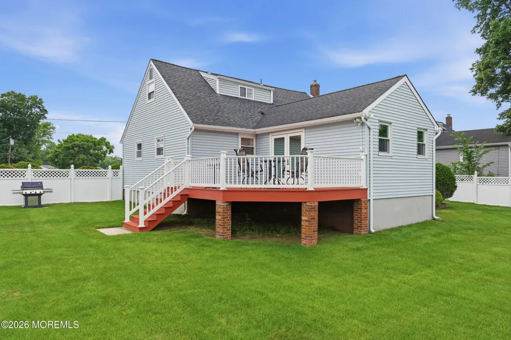 24 Deerwood Avenue Edison, NJ 08817
