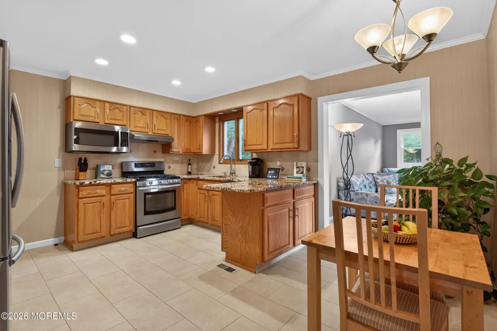 24 Deerwood Avenue Edison, NJ 08817