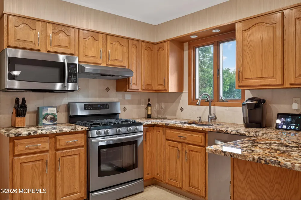 24 Deerwood Avenue Edison, NJ 08817