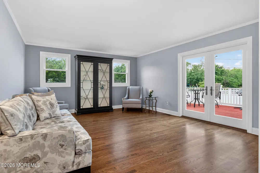 24 Deerwood Avenue Edison, NJ 08817