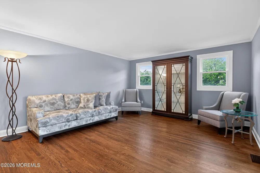 24 Deerwood Avenue Edison, NJ 08817