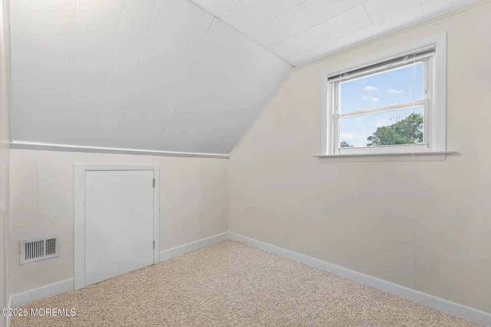24 Deerwood Avenue Edison, NJ 08817